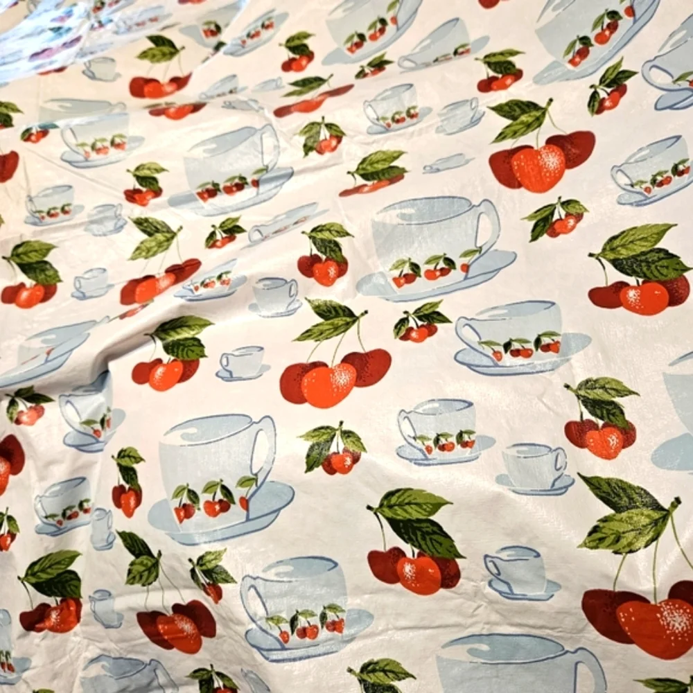Vintage MCM Square Flannel Back Tablecloth 52